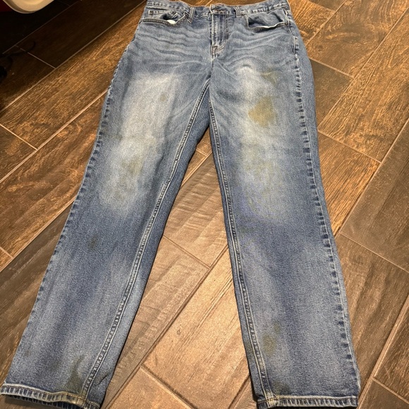 *FREE w/$10 Purchase - Old Navy Athletic Taper Jeans - Picture 3 of 9